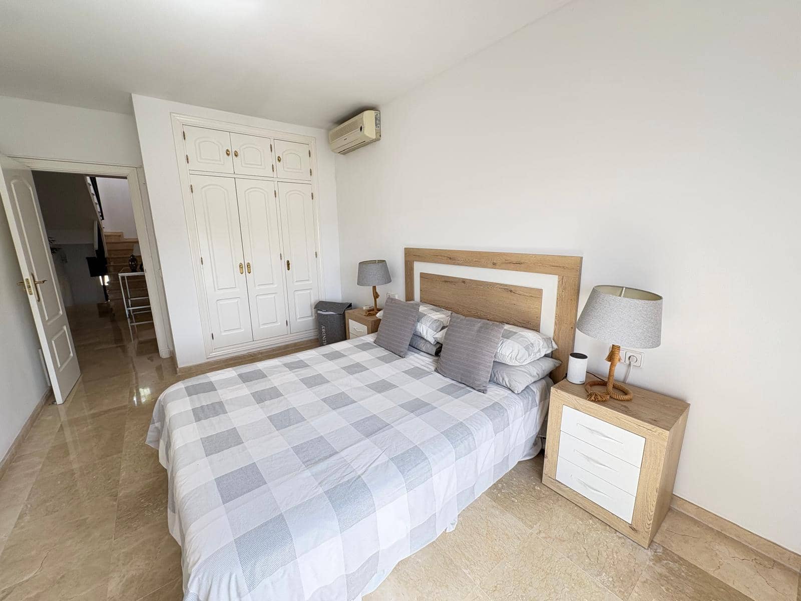Pareado de 3 habitaciones en Mijas Costa en venta con piscina garaje - 625.000 € (Ref: 10007148)