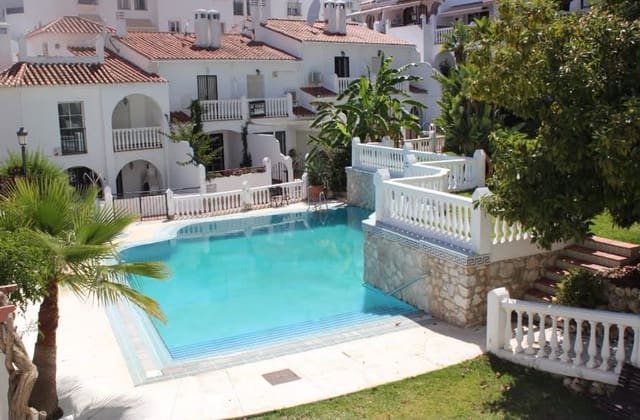 Casa de 4 habitaciones en Mijas Costa, Mijas en venta con piscina garaje - 399.995 € (Ref: 10012668)