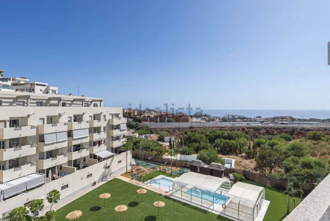 3 quarto Penthouse para venda em Mijas Costa com piscina garagem - 395 000 € (Ref: 10012711)