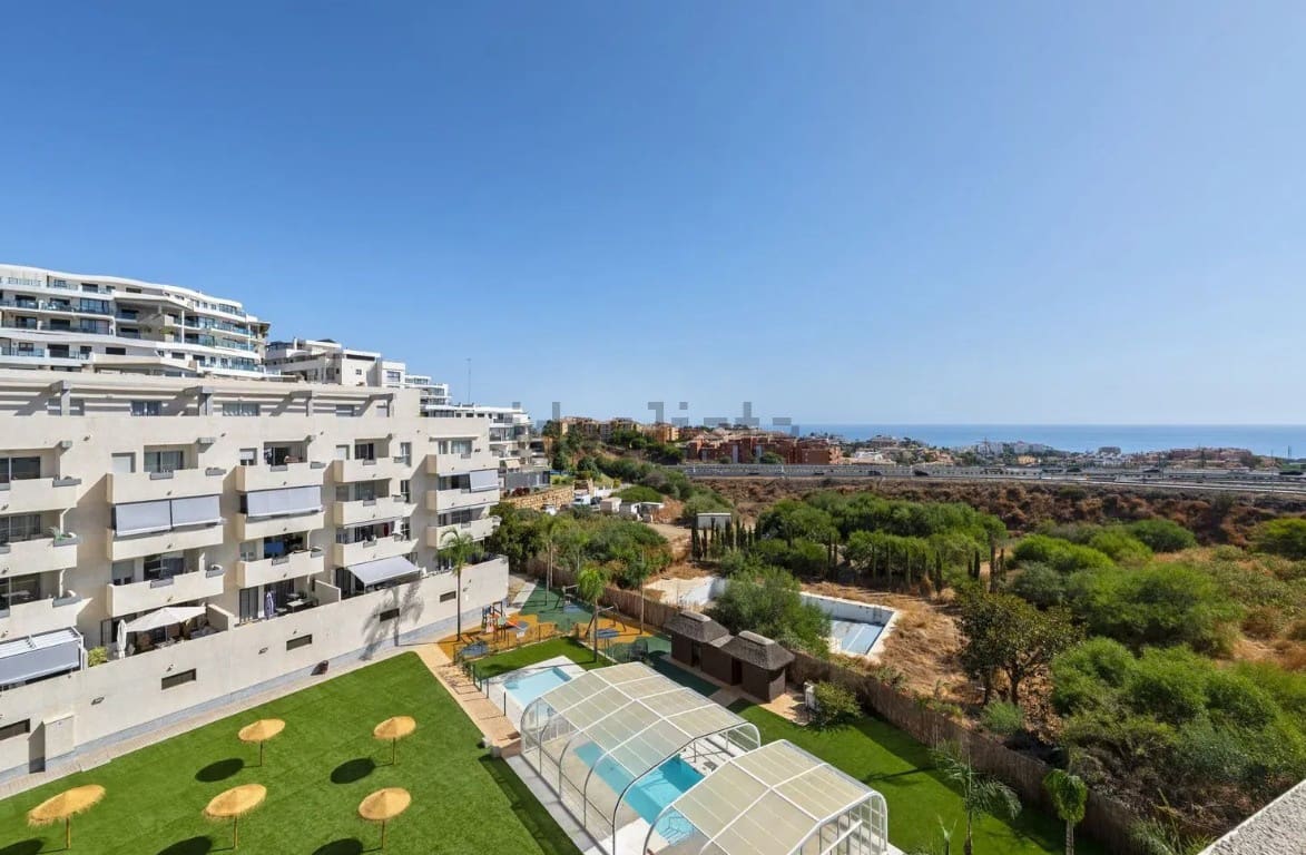3 quarto Penthouse para venda em Mijas Costa com piscina garagem - 395 000 € (Ref: 10012711)