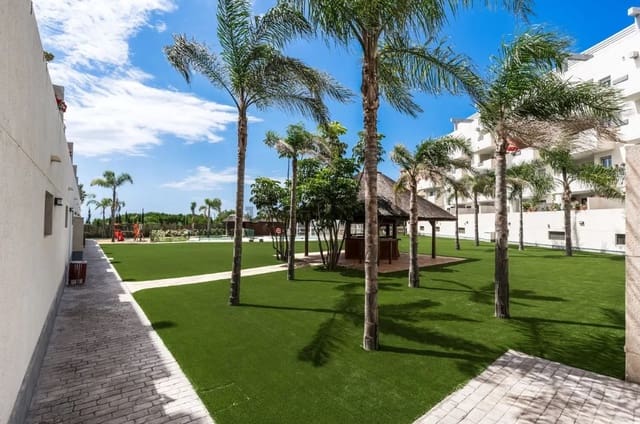 3 quarto Penthouse para venda em Mijas Costa, Mijas com piscina garagem - 395 000 € (Ref: 10012711)