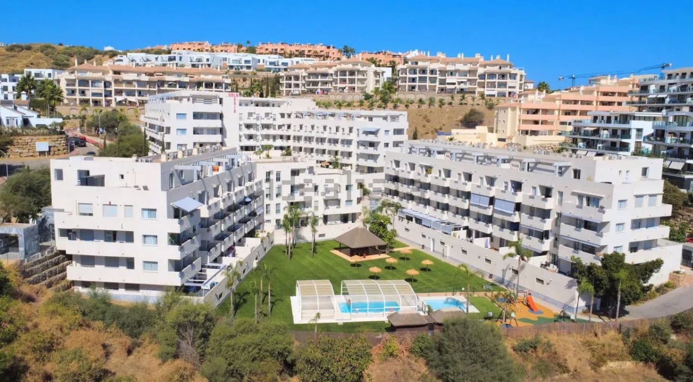3 quarto Penthouse para venda em Mijas Costa com piscina garagem - 395 000 € (Ref: 10012711)