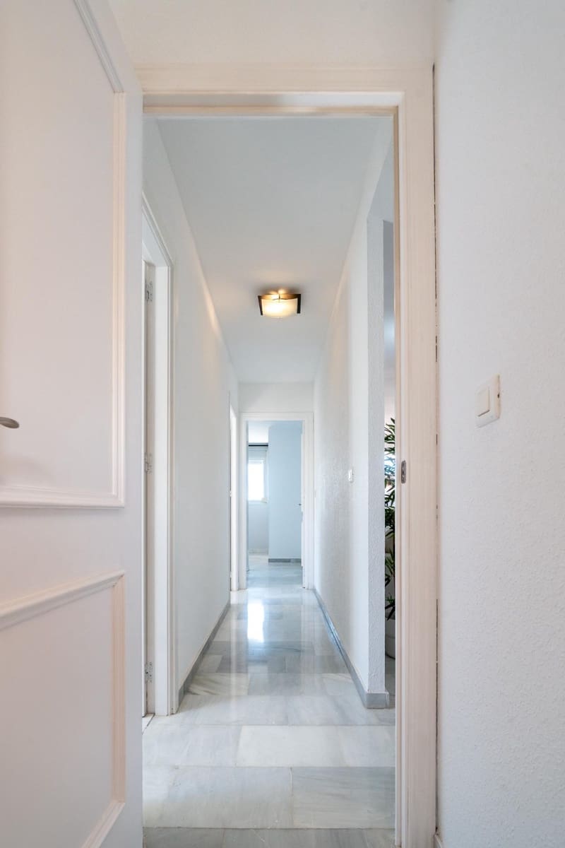 3 chambre Appartement à vendre à Riviera del Sol avec piscine garage - 295 000 € (Ref: 10078651)