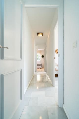 3 chambre Appartement à vendre à Riviera del Sol, Mijas avec piscine garage - 295 000 € (Ref: 10078651)
