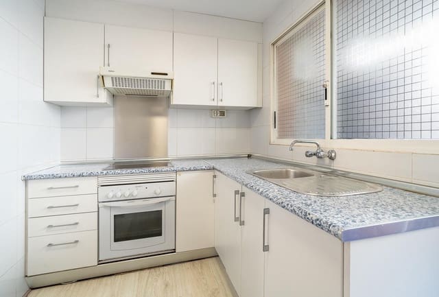 3 quarto Moradia em Banda para venda em La Patera, Marbella com garagem - 420 000 € (Ref: 10078652)