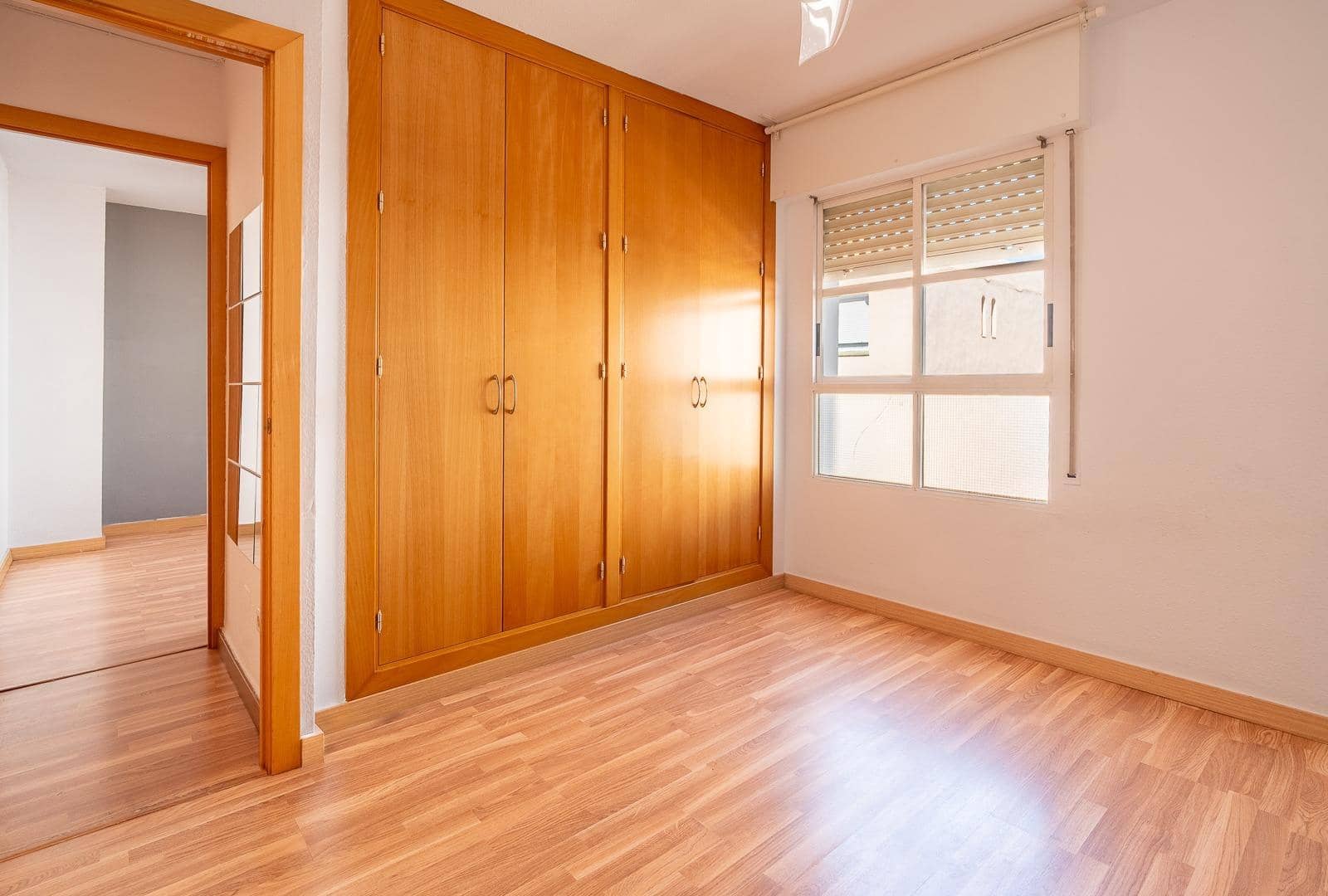 3 quarto Moradia em Banda para venda em Marbella com garagem - 420 000 € (Ref: 10078652)
