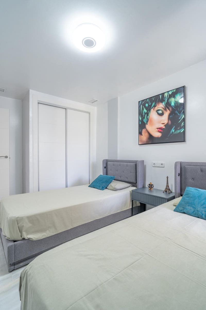 5 camera da letto Villetta Bifamiliare in vendita in Marbella con piscina garage - 1.100.000 € (Rif: 10078653)