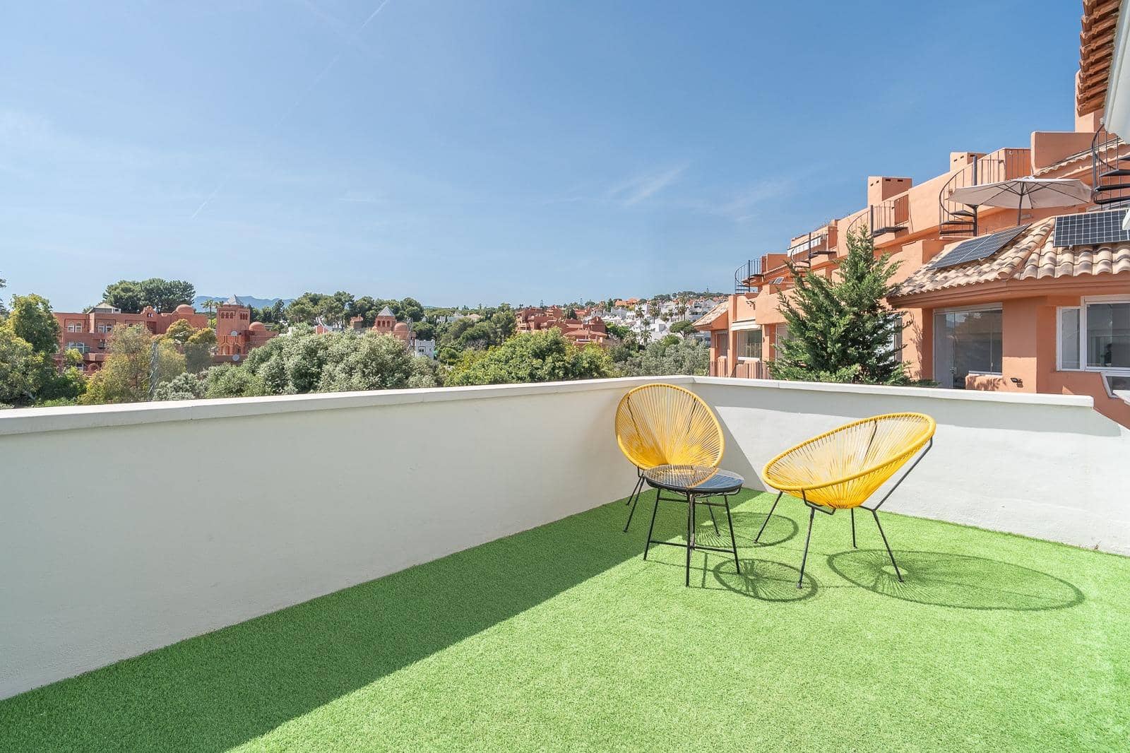 5 camera da letto Villetta Bifamiliare in vendita in Marbella con piscina garage - 1.100.000 € (Rif: 10078653)