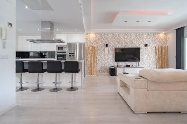 5 camera da letto Villetta Bifamiliare in vendita in Cabopino - Artola, Marbella con piscina garage - 1.100.000 € (Rif: 10078653)