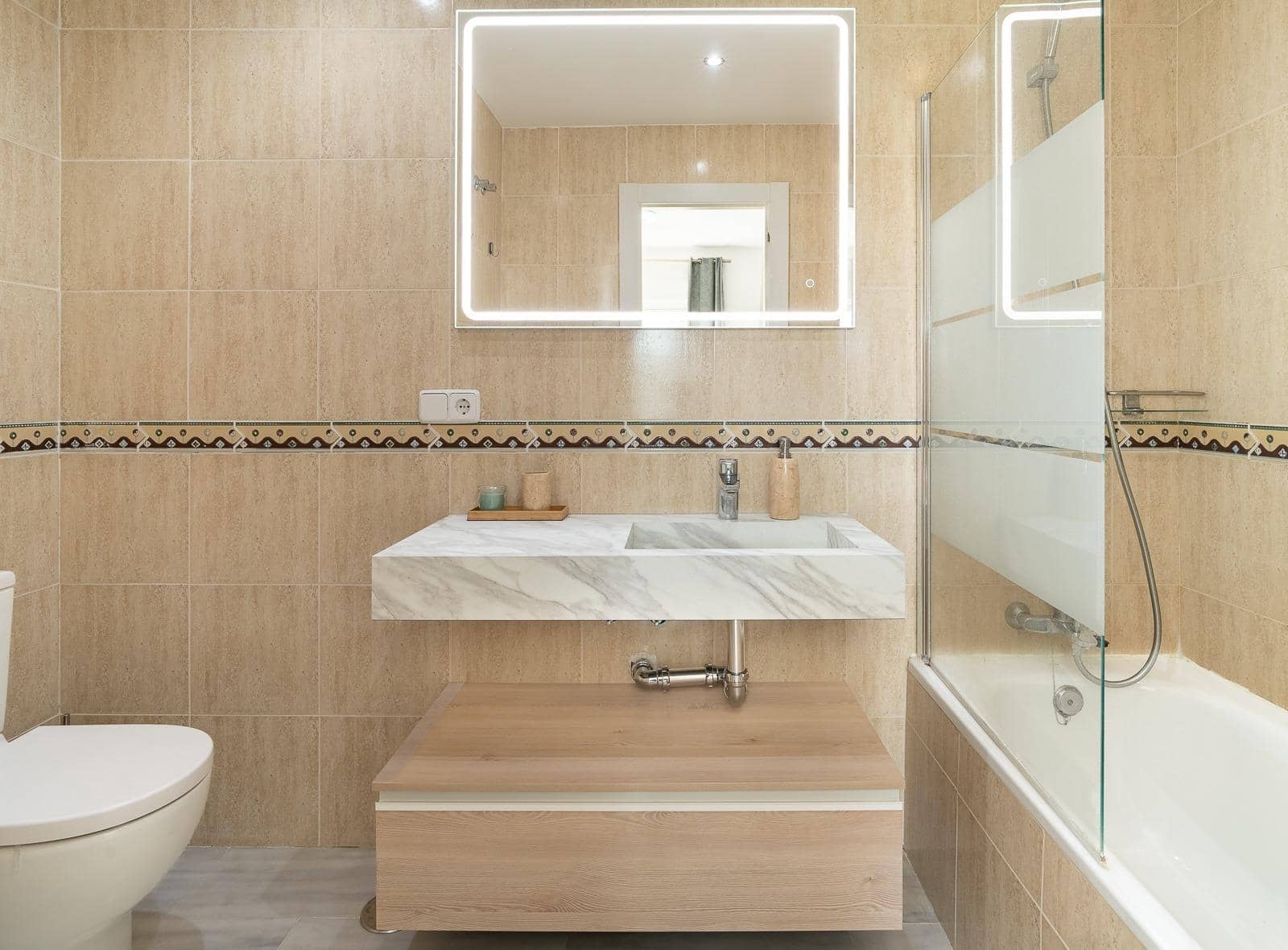 5 camera da letto Villetta Bifamiliare in vendita in Marbella con piscina garage - 1.100.000 € (Rif: 10078653)