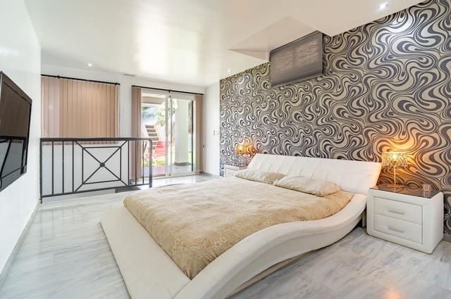 5 camera da letto Villetta Bifamiliare in vendita in Cabopino - Artola, Marbella con piscina garage - 1.100.000 € (Rif: 10078653)