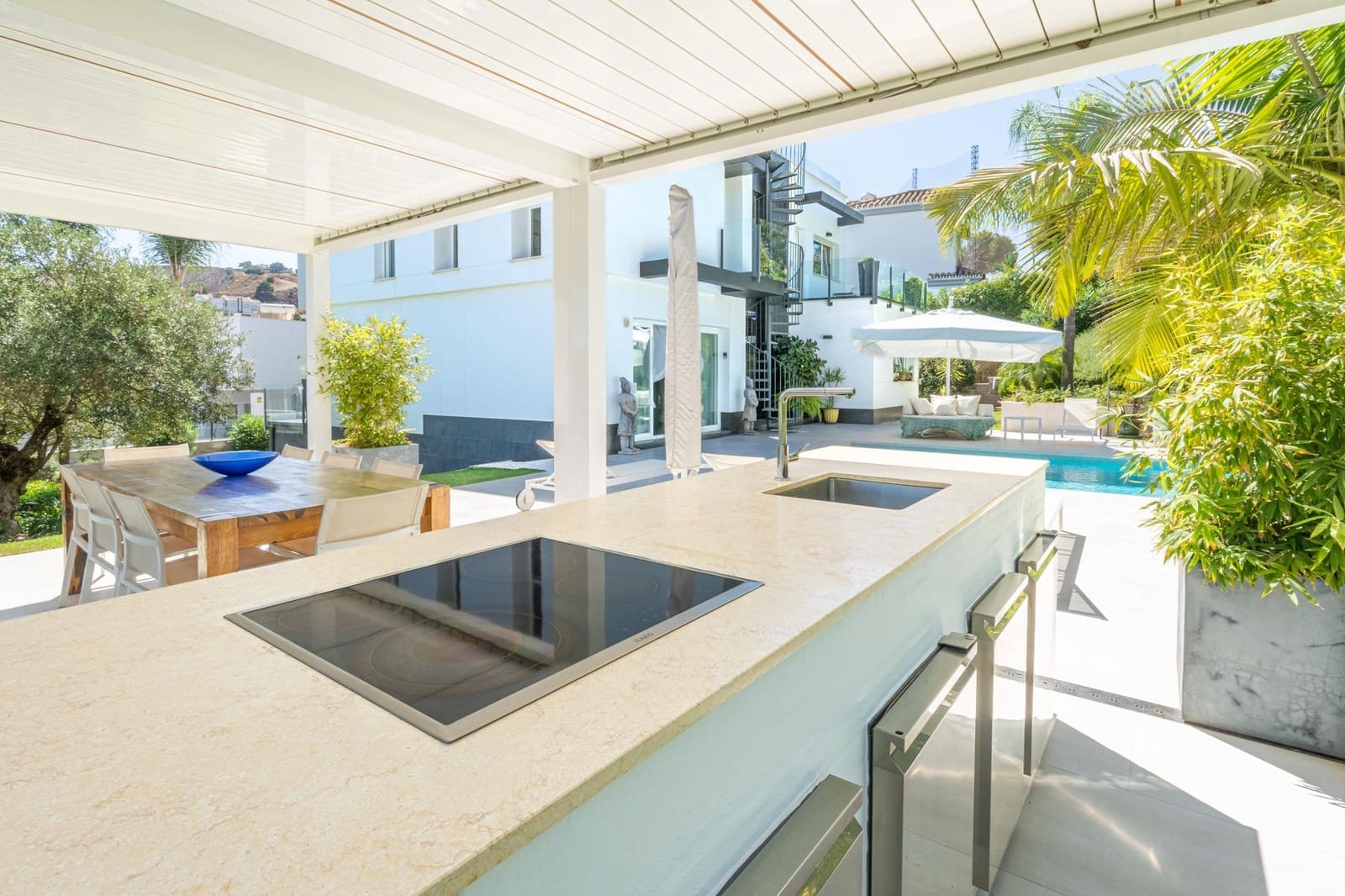 5 sovrum Villa till salu i Mijas med pool garage - 1 650 000 € (Ref: 10078655)