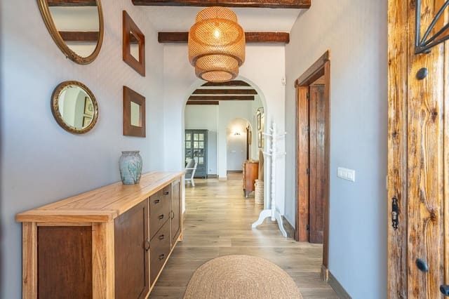 4 Zimmer Villa zu verkaufen in Valtocado - La Alquería - La Atalaya, Mijas mit Pool Garage - 1.250.000 € (Ref: 10078656)