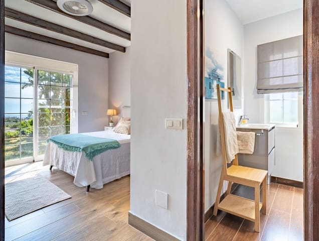 4 Zimmer Villa zu verkaufen in Valtocado - La Alquería - La Atalaya, Mijas mit Pool Garage - 1.250.000 € (Ref: 10078656)