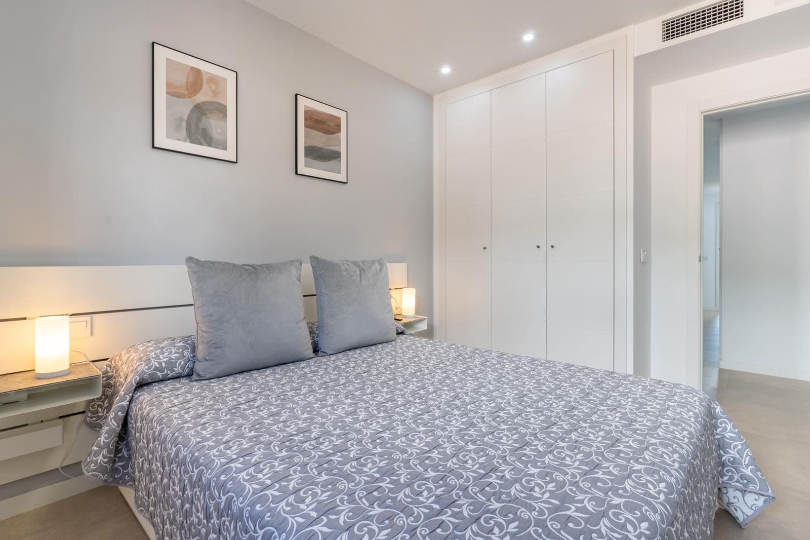 4 slaapkamer Rijtjeshuis te koop in La Cala de Mijas met zwembad garage - € 899.000 (Ref: 10078657)