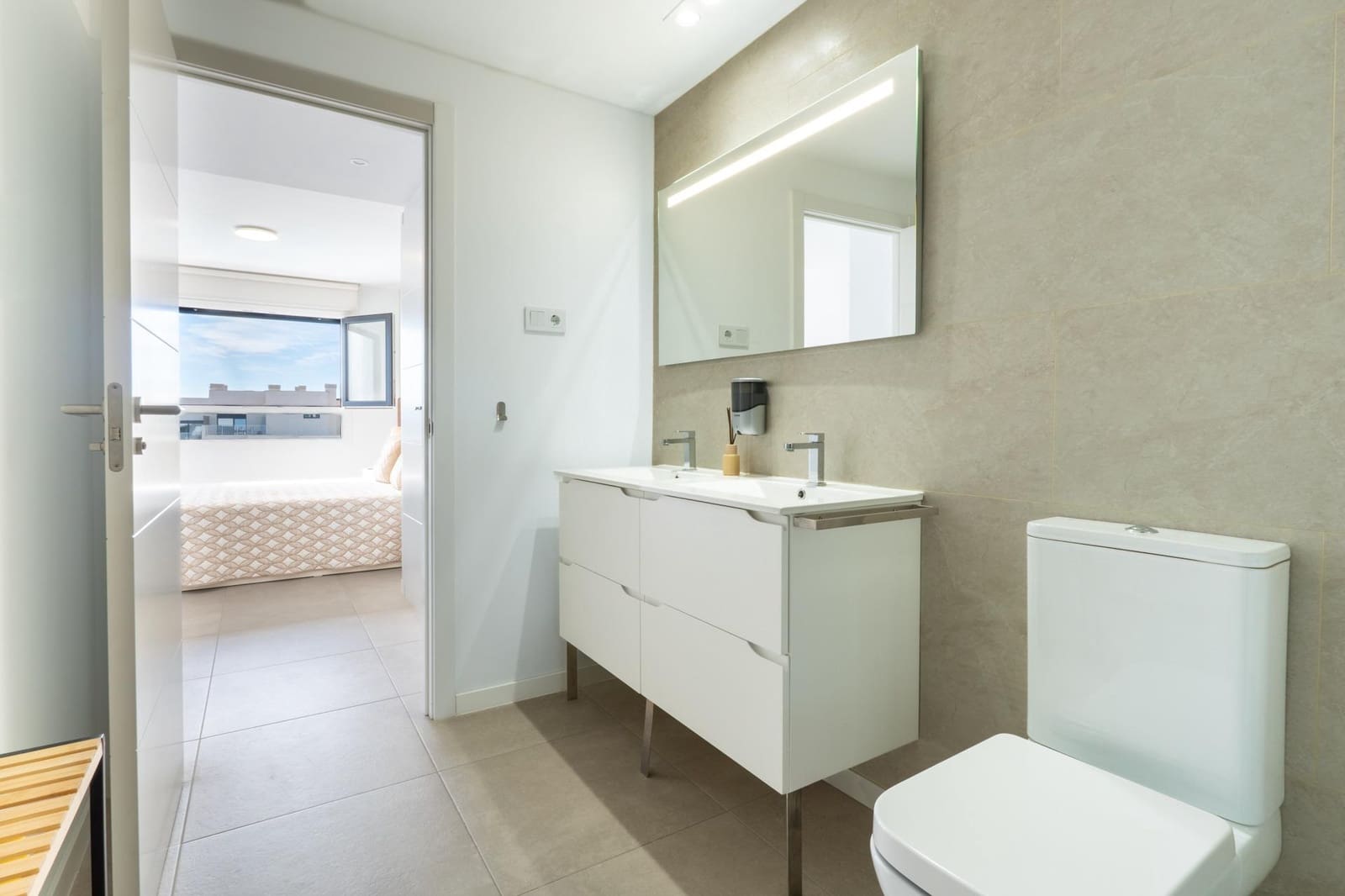 4 slaapkamer Rijtjeshuis te koop in La Cala de Mijas met zwembad garage - € 899.000 (Ref: 10078657)