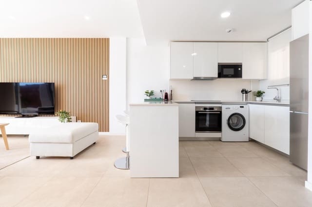 4 slaapkamer Rijtjeshuis te koop in La Cala de Mijas, Mijas met zwembad garage - € 899.000 (Ref: 10078657)