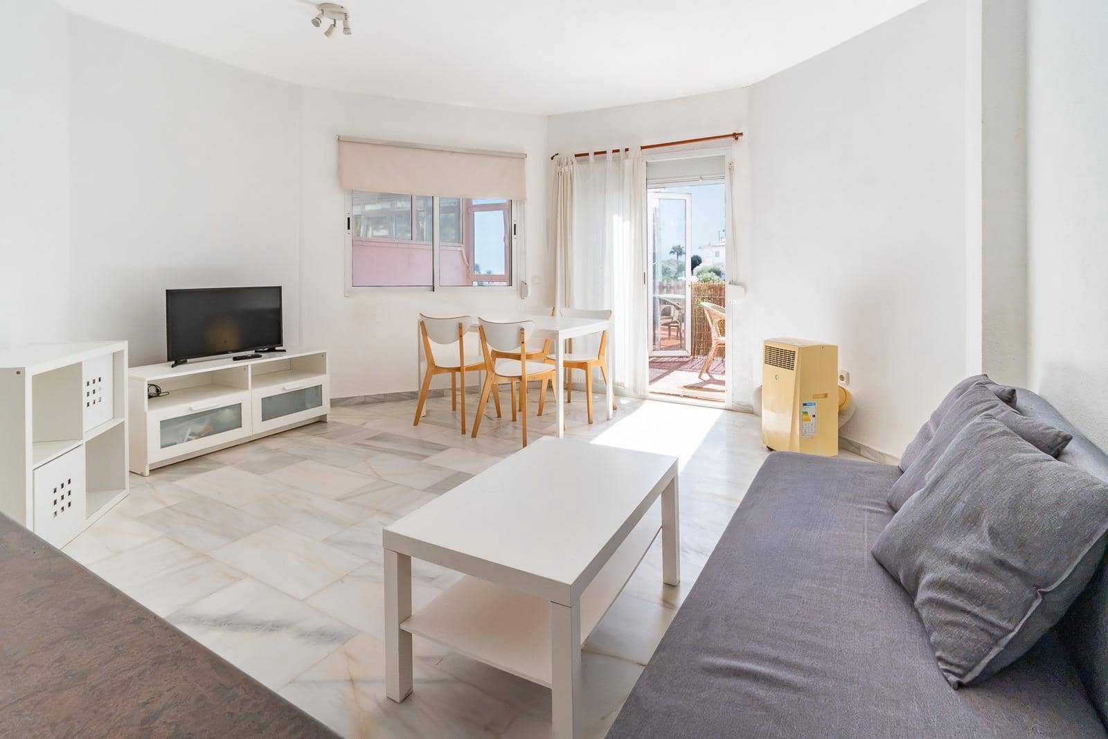 1 Zimmer Apartment zu verkaufen in Benalmadena mit Pool - 230.000 € (Ref: 10081410)