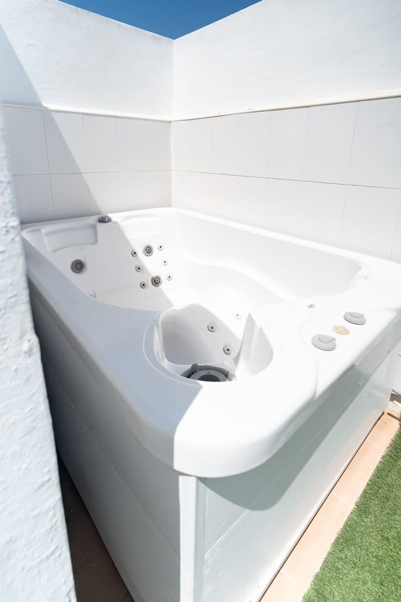 3 sovrum Takvåning till salu i Mijas med pool garage - 499 000 € (Ref: 10110975)
