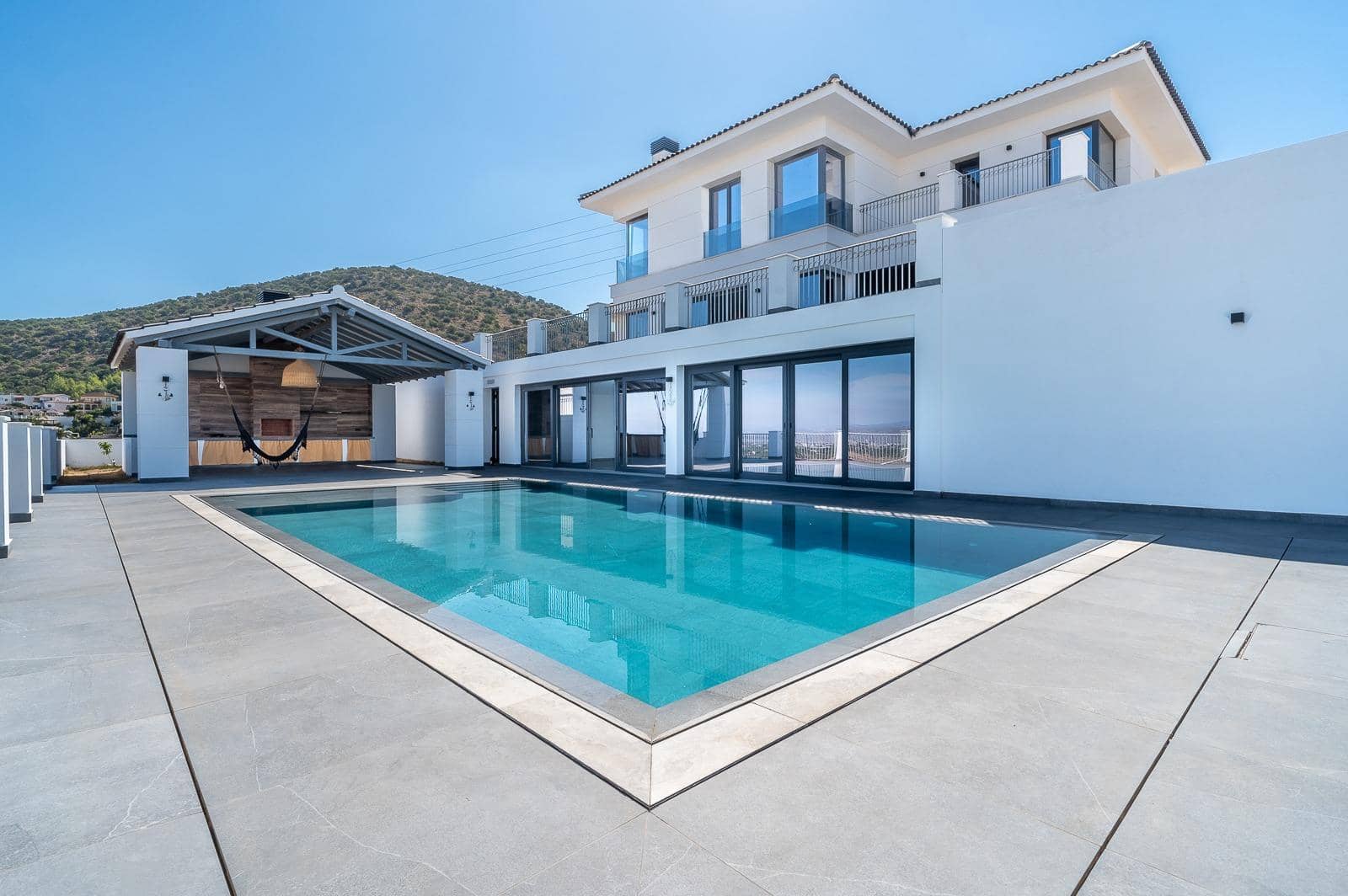 6 chambre Villa/Maison à vendre à Coin avec piscine garage - 1 600 000 € (Ref: 10142499)
