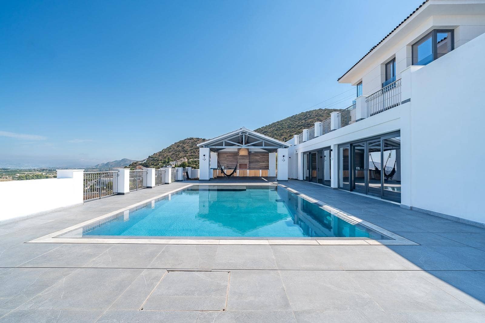 6 chambre Villa/Maison à vendre à Coin avec piscine garage - 1 600 000 € (Ref: 10142499)