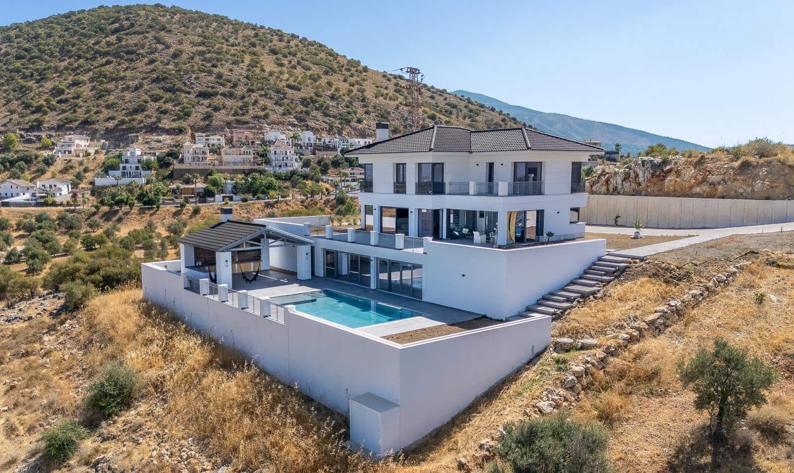 6 chambre Villa/Maison à vendre à Coin avec piscine garage - 1 600 000 € (Ref: 10142499)