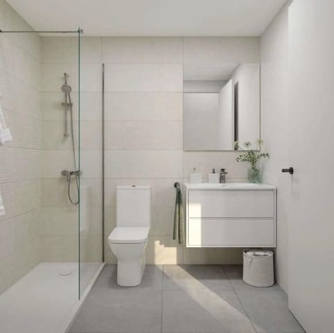Piso de 2 habitaciones en Los Pacos, Fuengirola en venta con piscina garaje - 439.950 € (Ref: 10161615)