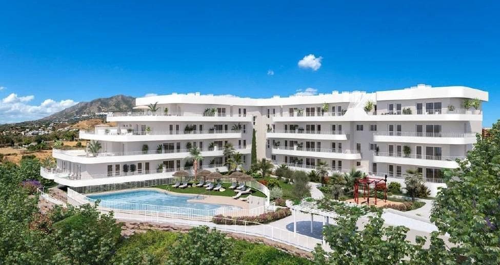 Piso de 2 habitaciones en Fuengirola en venta con piscina garaje - 439.950 € (Ref: 10161615)