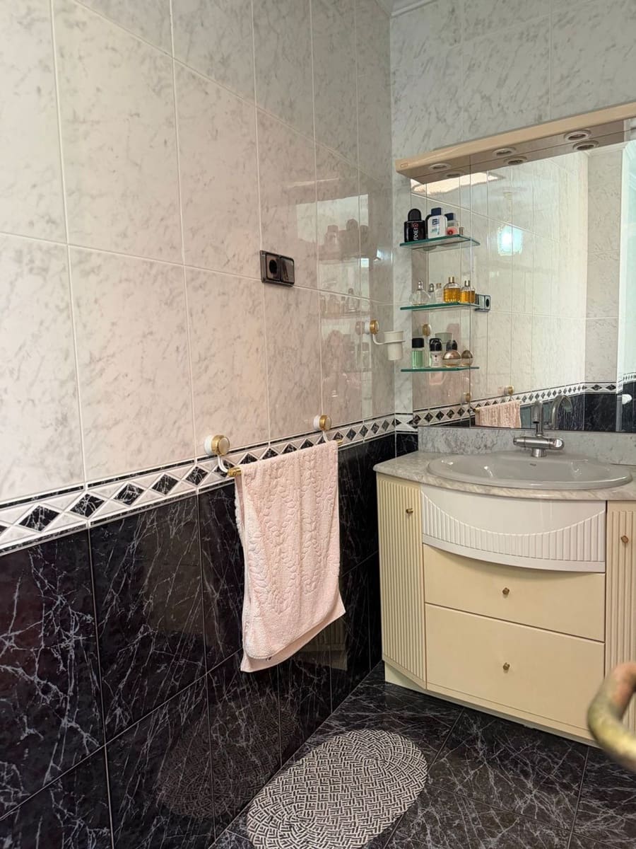 6 soverom Villa til salgs i Nijar - € 280 000 (Ref: 10072741)