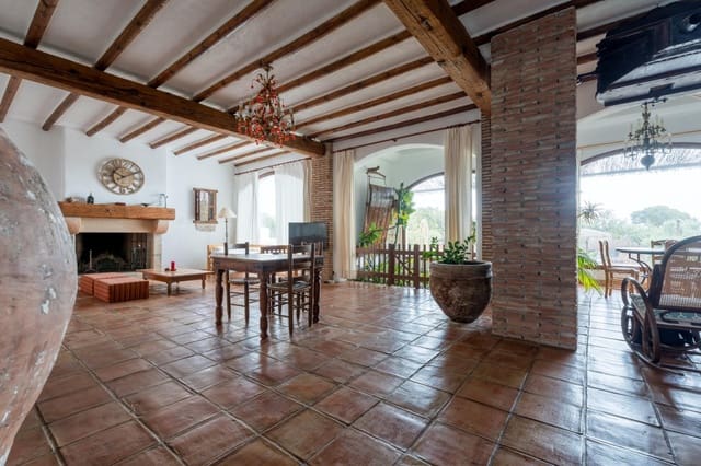 5 bedroom Villa for sale in Las Negras, Níjar - € 850,000 (Ref: 10072744)