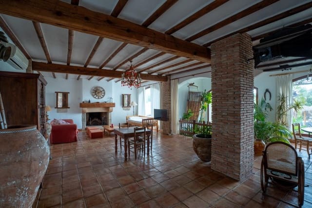 5 bedroom Villa for sale in Las Negras, Níjar - € 850,000 (Ref: 10072744)