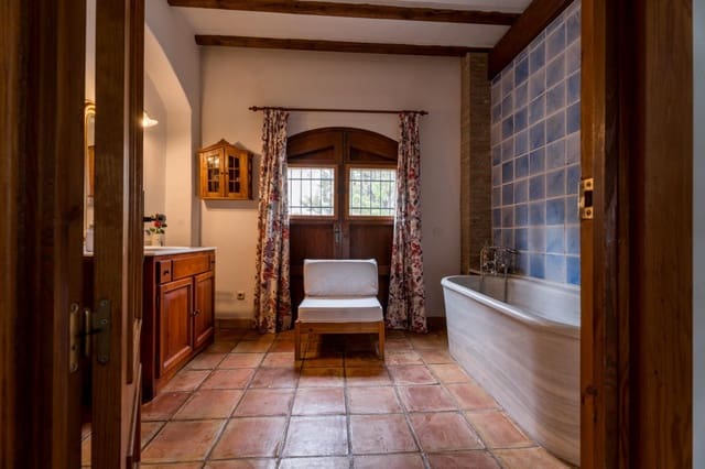 5 bedroom Villa for sale in Las Negras, Níjar - € 850,000 (Ref: 10072744)