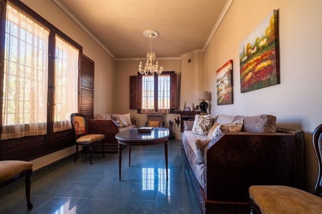 4 chambre Villa/Maison à vendre à Retamar, Almería ville avec garage - 690 000 € (Ref: 10072746)
