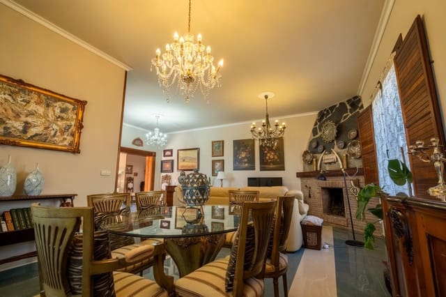 4 chambre Villa/Maison à vendre à Retamar, Almería ville avec garage - 690 000 € (Ref: 10072746)