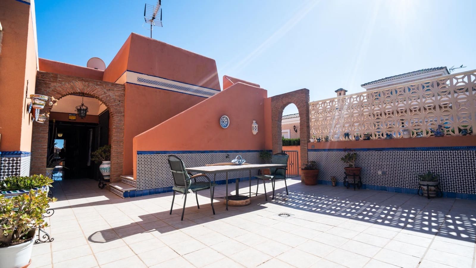 4 chambre Villa/Maison à vendre à Retamar avec garage - 690 000 € (Ref: 10072746)