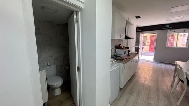 1 sovrum Lägenhet till salu i Almería stad - 87 000 € (Ref: 10072754)