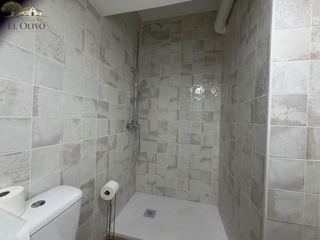 1 sovrum Lägenhet till salu i Almería stad - 87 000 € (Ref: 10072754)