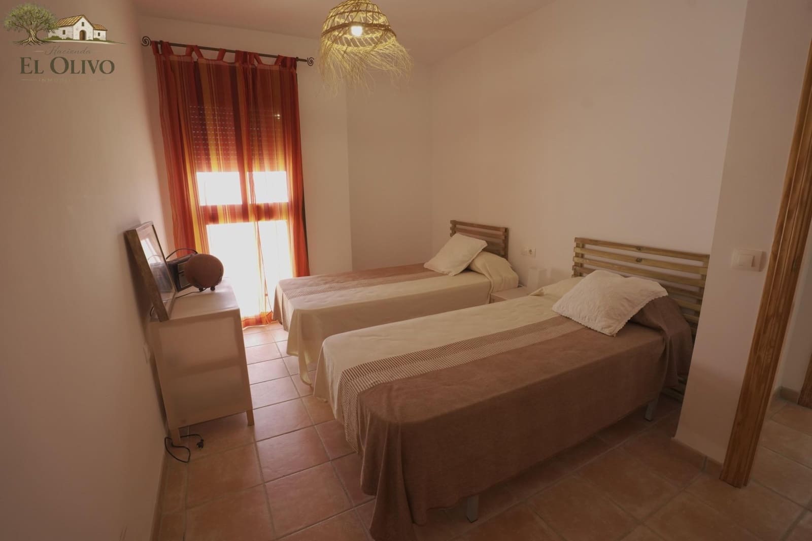 Pareado de 3 habitaciones en Níjar en venta con garaje - 320.000 € (Ref: 10072757)