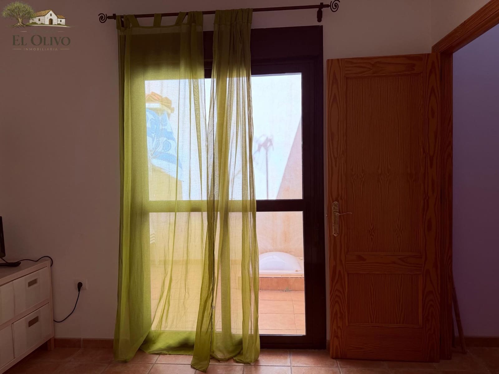 Pareado de 3 habitaciones en Níjar en venta con garaje - 320.000 € (Ref: 10072757)