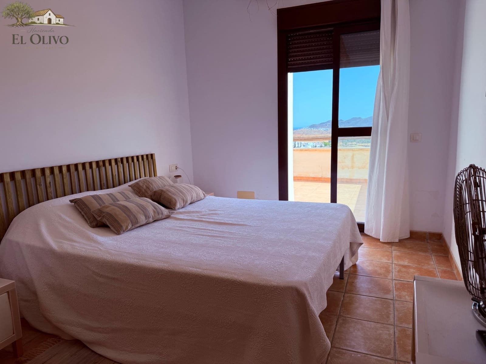 Pareado de 3 habitaciones en Níjar en venta con garaje - 320.000 € (Ref: 10072757)