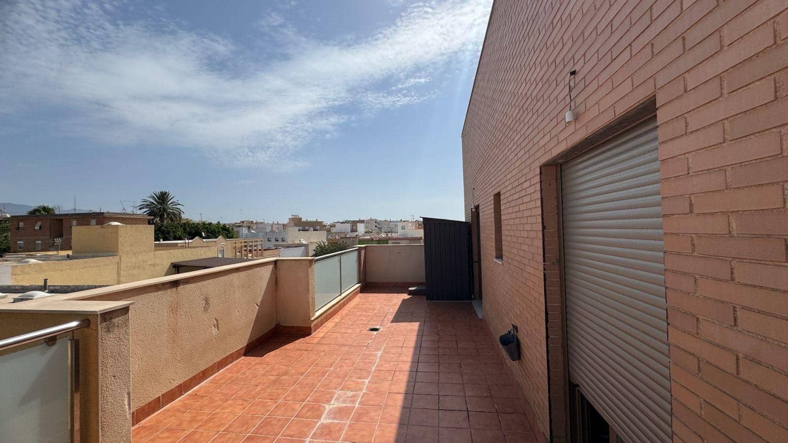 4 Zimmer Penthouse zu verkaufen in Almeria Stadt - 260.000 € (Ref: 10072766)