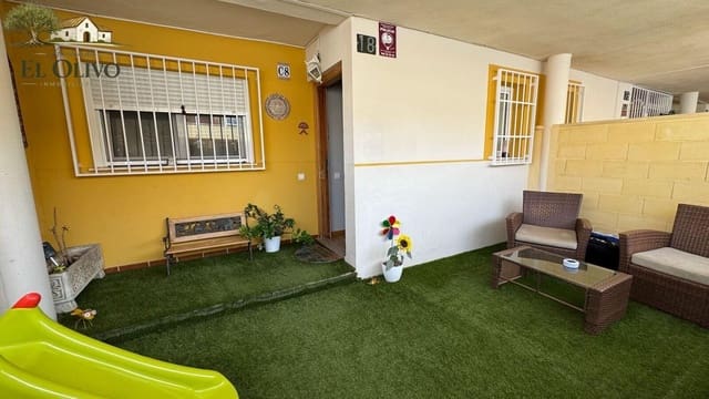 Pareado de 3 habitaciones en Retamar, Almería ciudad en venta - 290.000 € (Ref: 10072767)