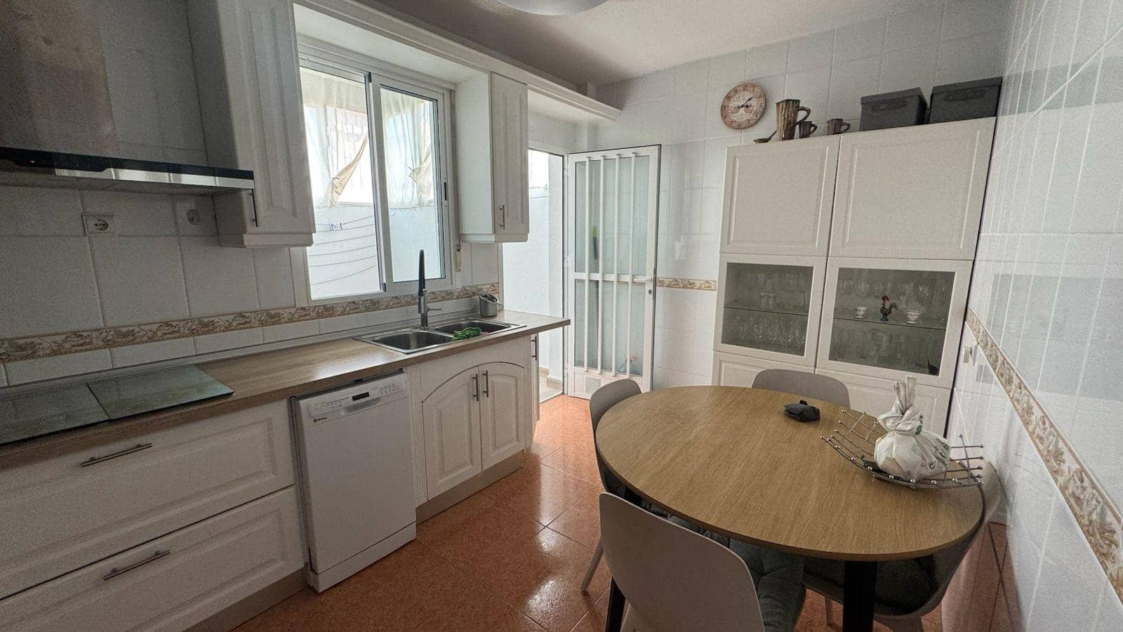 3 slaapkamer Appartement te koop in Campohermoso met garage - € 179.000 (Ref: 10072768)
