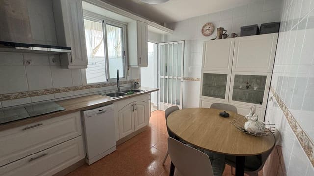 3 slaapkamer Appartement te koop in Campohermoso, Níjar met garage - € 179.000 (Ref: 10072768)