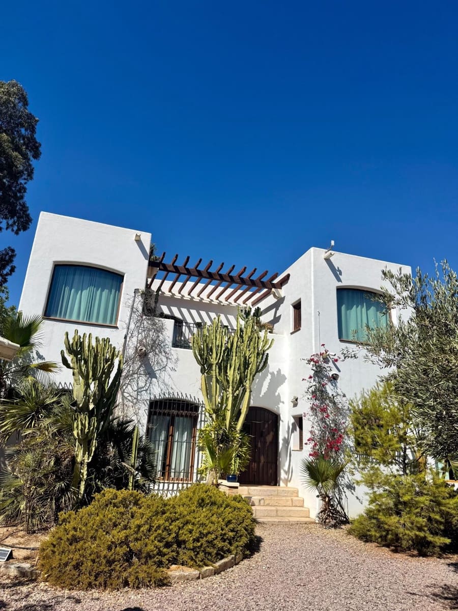 6 quarto Moradia para venda em Las Negras com piscina - 850 000 € (Ref: 10102677)