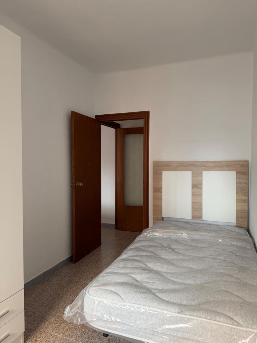 3 makuuhuone Asunto myytävänä paikassa Almeria kaupunki - 99 000 € (Ref: 10136120)