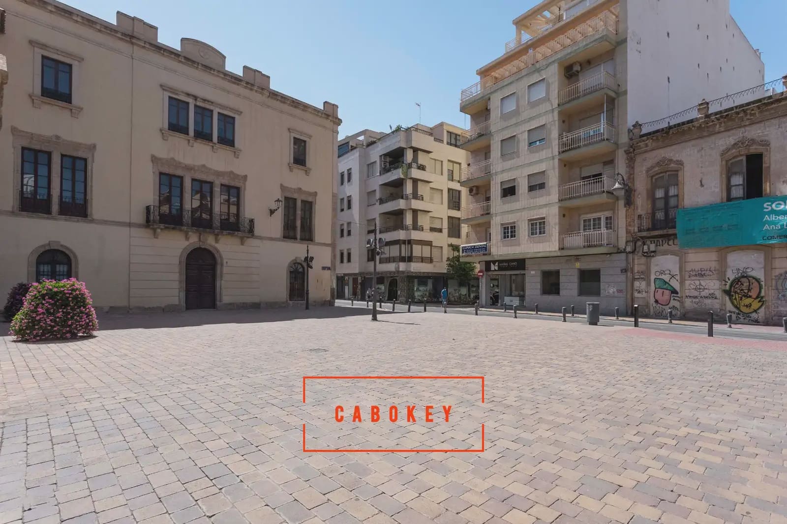9 soveværelse Byhus til salg i Almeria by - € 665.000 (Ref: 10065312)
