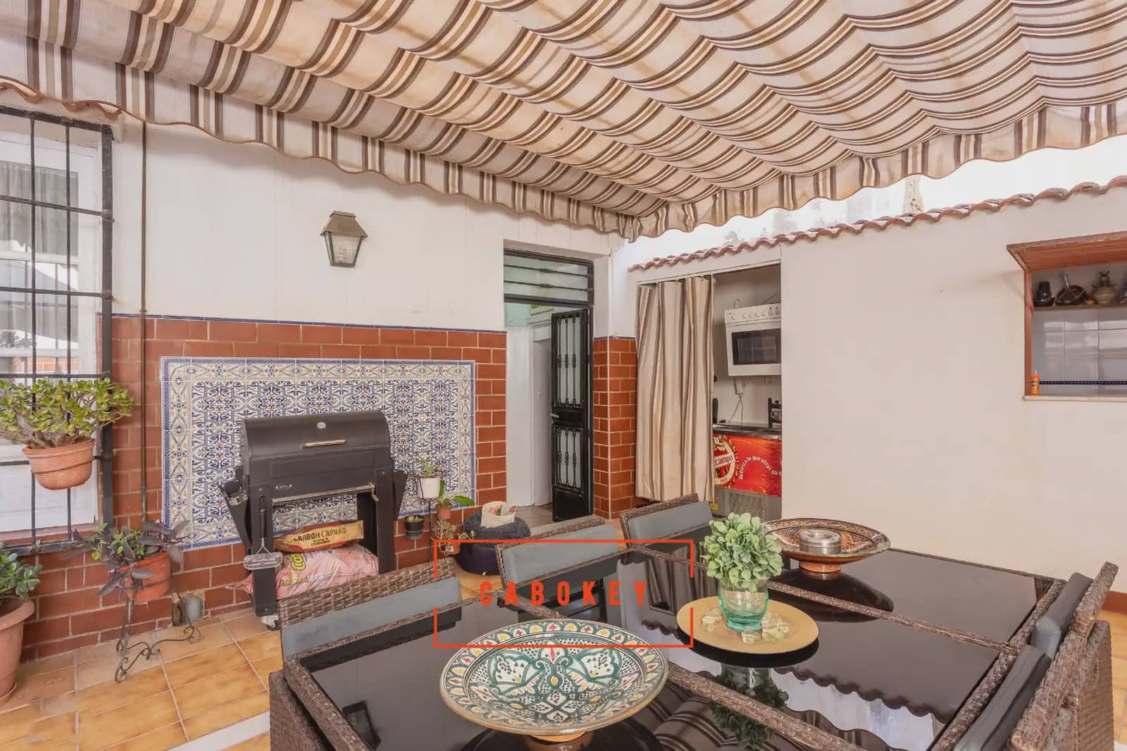 9 soveværelse Byhus til salg i Almeria by - € 665.000 (Ref: 10065312)