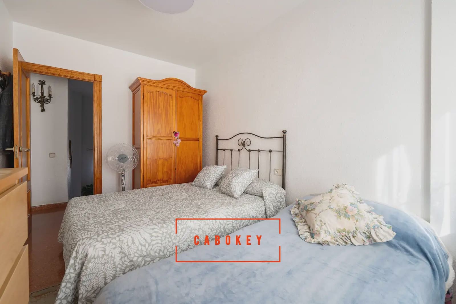 6 quarto Moradia Geminada para venda em Almeria cidade com garagem - 340 000 € (Ref: 10065321)