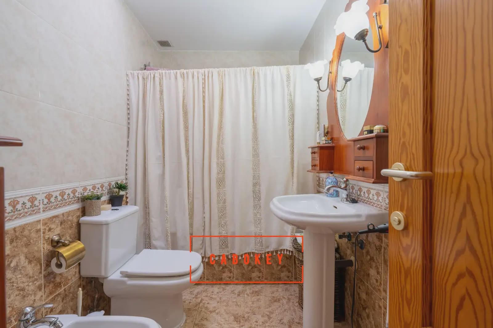 6 quarto Moradia Geminada para venda em Almeria cidade com garagem - 340 000 € (Ref: 10065321)